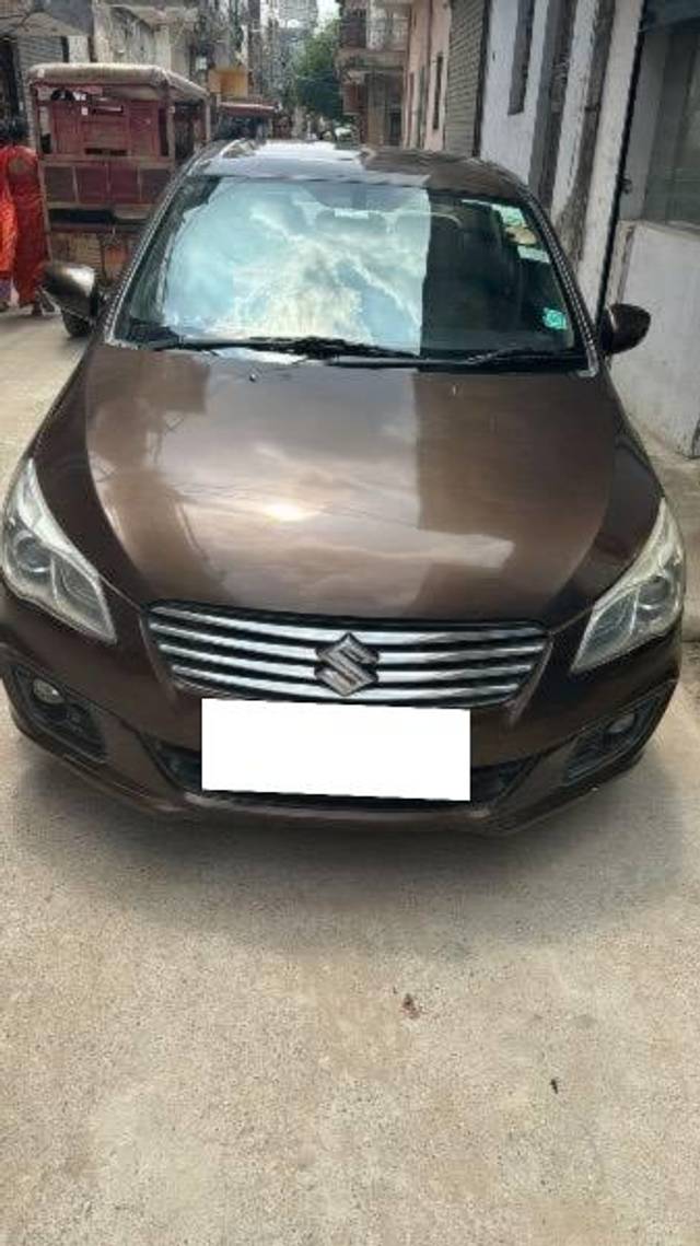 https://images10.gaadi.com/usedcar_image/4104711/original/processed_912c19cf-a898-4ae6-843d-8557ddf1ad86.jpg?imwidth=6402