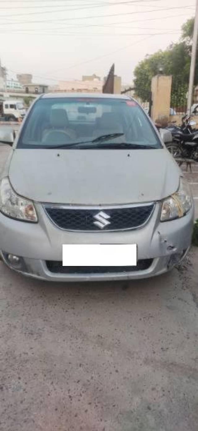 https://images10.gaadi.com/usedcar_image/4104766/original/processed_9f86fd9e-741d-47f9-9b09-4735bfccc604.jpg?imwidth=6400