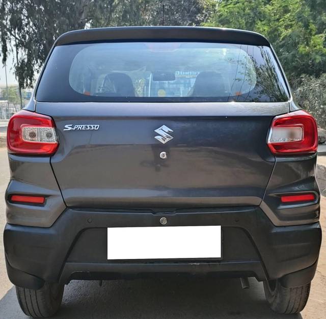 https://images10.gaadi.com/usedcar_image/4104798/original/processed_6b0e65e9f4d8f0463f4ce1b7343d3413.jpg?imwidth=6402