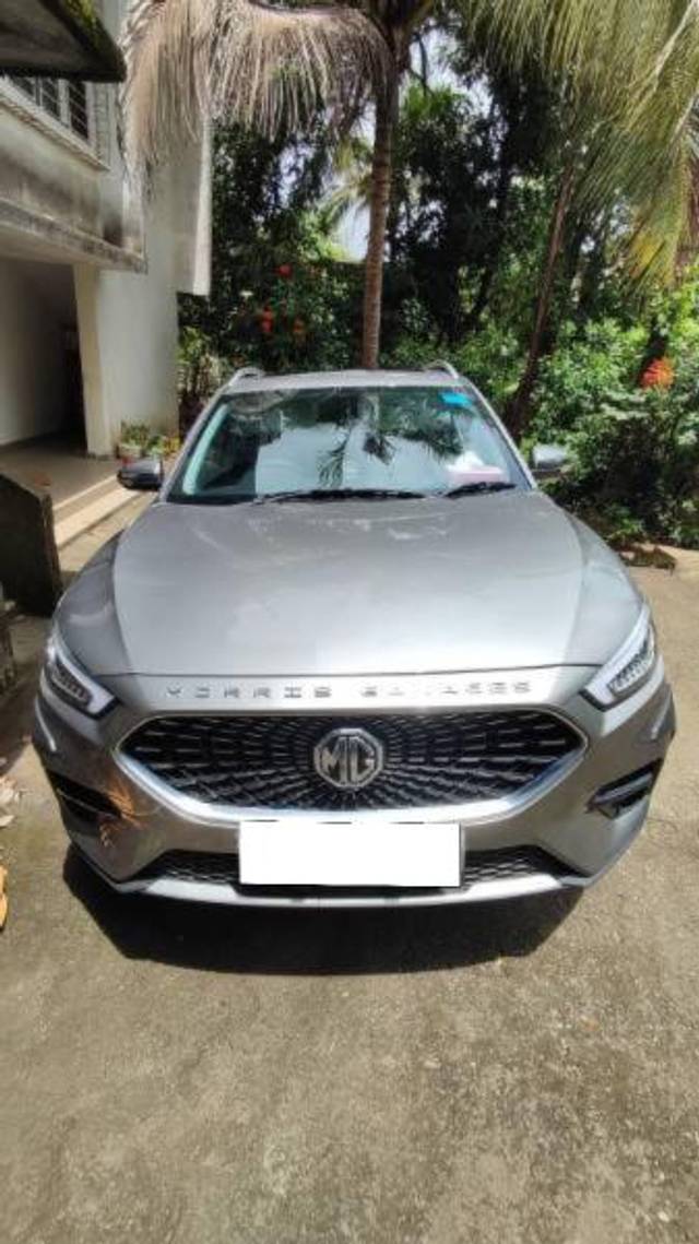 https://images10.gaadi.com/usedcar_image/4104956/original/processed_182ea18b-0f31-43f1-89de-bf26aa4ed843.jpg?imwidth=6400