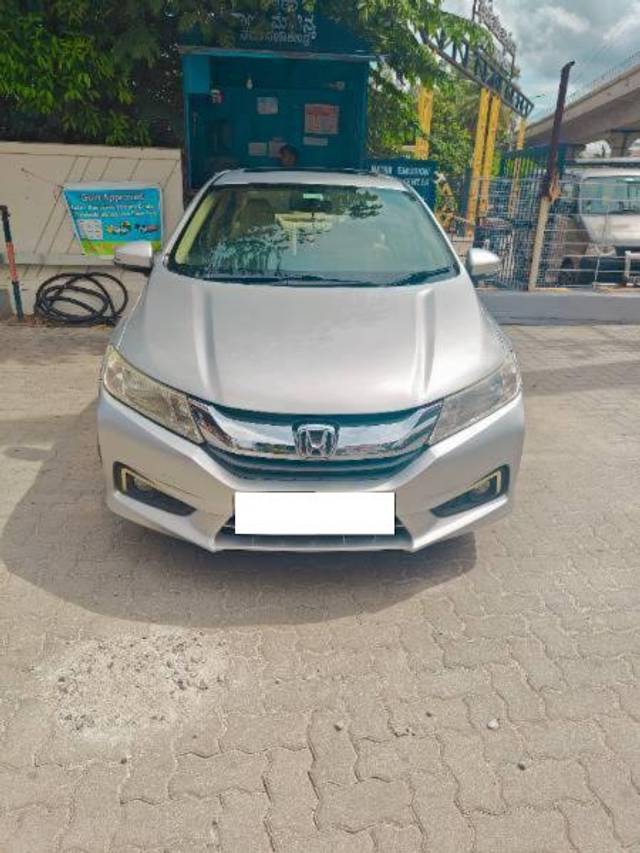 https://images10.gaadi.com/usedcar_image/4105019/original/processed_5b4a581e-4874-4bcb-aed1-356f7aba2ee9.jpg?imwidth=6400