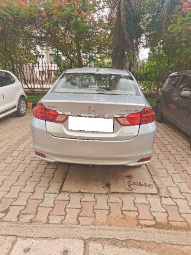 https://images10.gaadi.com/usedcar_image/4105019/original/processed_89140029-077c-48df-a93c-4ca08d470921.jpg?imwidth=6401