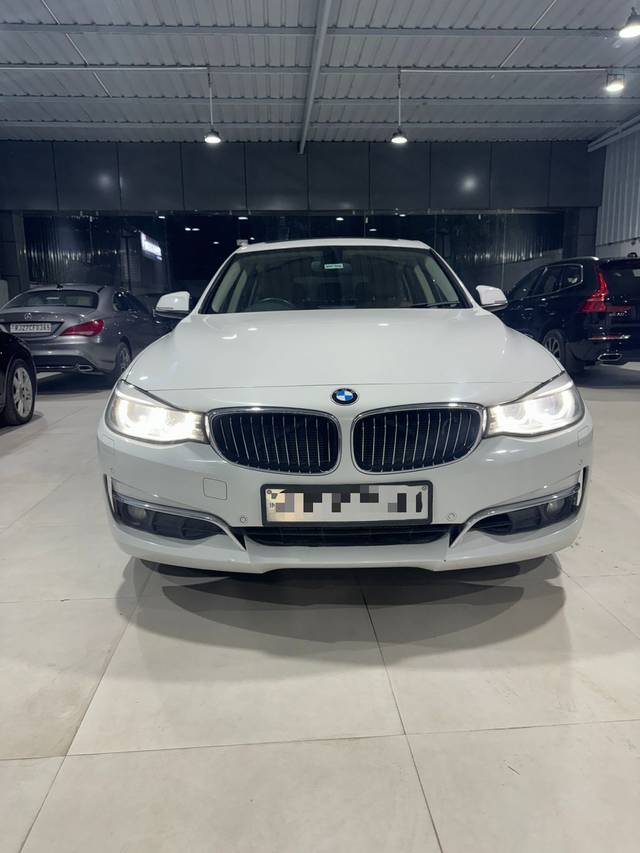 https://images10.gaadi.com/usedcar_image/4105062/original/fde0b0efd7b136d9da410f93271c66bc.jpg?imwidth=6402