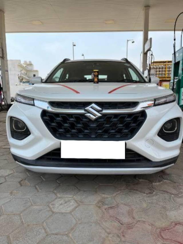 https://images10.gaadi.com/usedcar_image/4105227/original/processed_6495b5ba-7eb1-45fb-85b3-6c8c9dfdf2c6.jpg?imwidth=6400