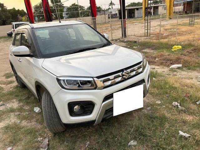 https://images10.gaadi.com/usedcar_image/4105232/original/processed_fc1eefd5-a01c-4ca8-9c92-ccc3f1077f19.jpeg?imwidth=6400