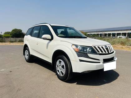 Mahindra XUV500 W6 2WD