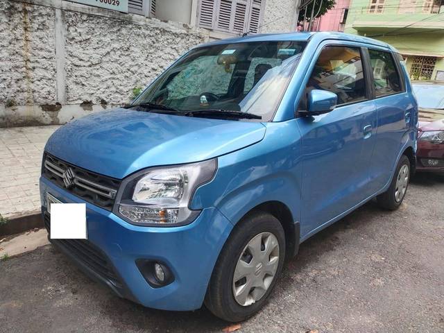 https://images10.gaadi.com/usedcar_image/4105361/original/processed_713011a032df462c23d983600ecd719b.jpg?imwidth=6402