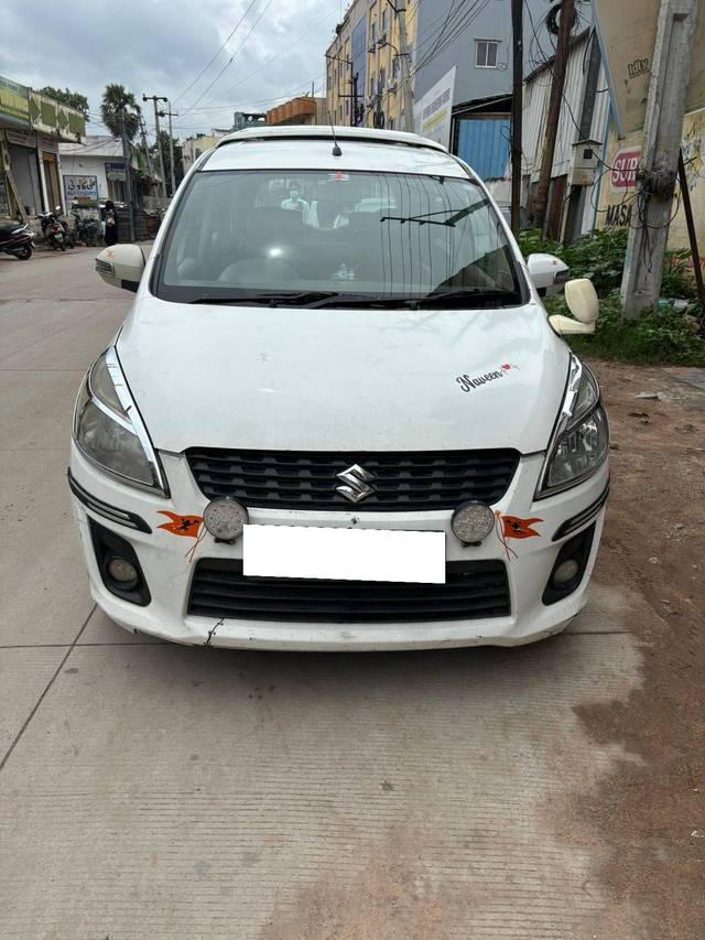 https://images10.gaadi.com/usedcar_image/4105703/original/processed_9a888bbb07e4d5457d1db459a9830144.jpg?imwidth=6402