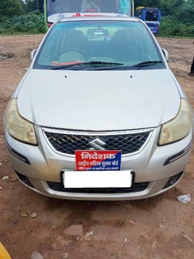 https://images10.gaadi.com/usedcar_image/4105774/original/processed_b4b3ef8d-2395-427f-ad3f-bd2b77ceb03f.jpg?imwidth=6400