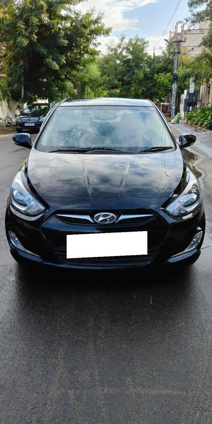 Hyundai Verna 1.6 SX VTVT AT