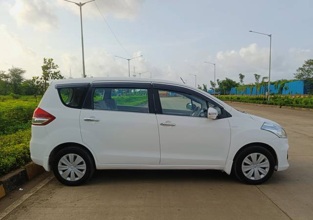 https://images10.gaadi.com/usedcar_image/4106042/original/a3f8060dd1b865def4690aa9054bad7b.jpg?imwidth=6401