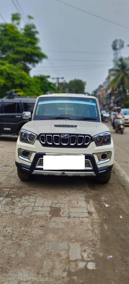 Mahindra Scorpio S5