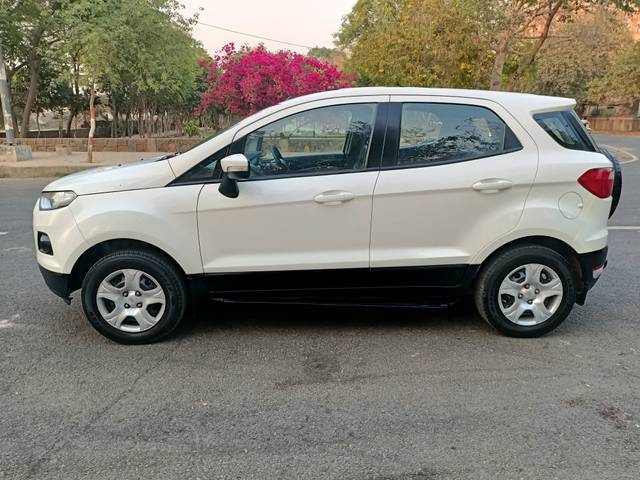 https://images10.gaadi.com/usedcar_image/4106283/original/3f8fd23e34c806a2256f78c229328cbf.jpg?imwidth=6402