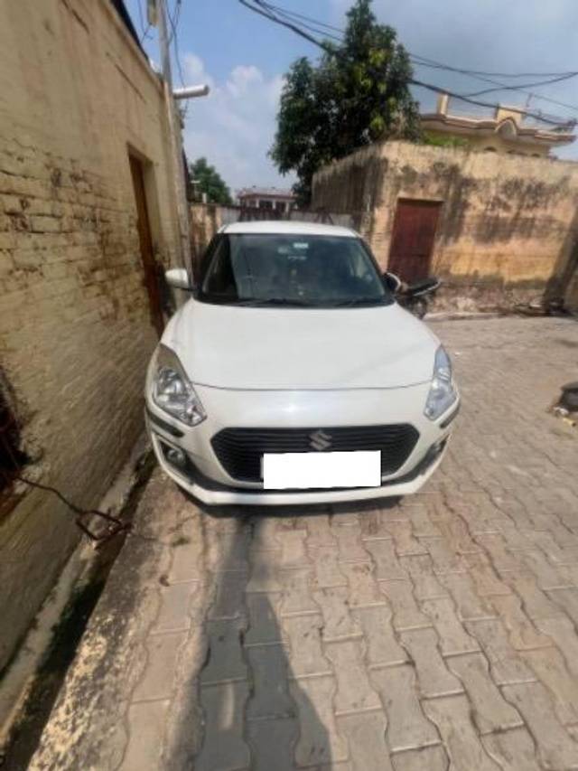 https://images10.gaadi.com/usedcar_image/4106330/original/processed_48a98657-75c8-48aa-9953-d07c9568e8ee.jpeg?imwidth=6402