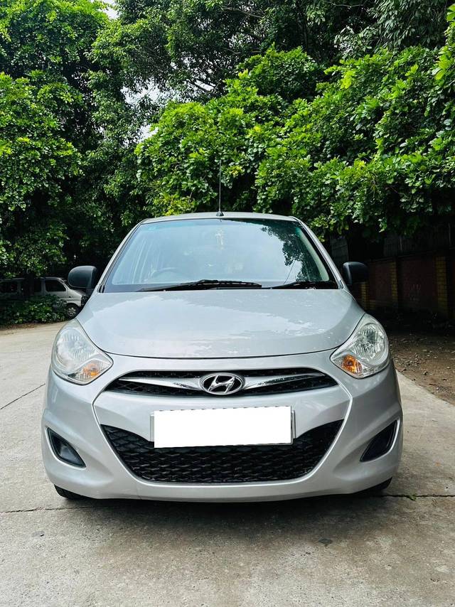 https://images10.gaadi.com/usedcar_image/4106354/original/processed_08c8c42256e7fe0fa6c8dd7136c7c14a.jpg?imwidth=6400