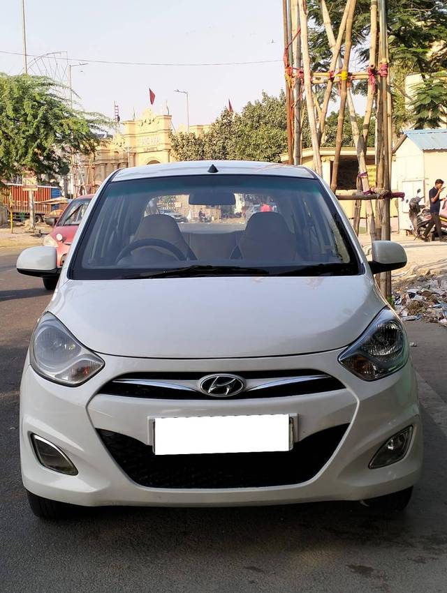 https://images10.gaadi.com/usedcar_image/4106454/original/processed_619c6d2edc75947dbc7ead3ba977f5e2.jpg?imwidth=6400