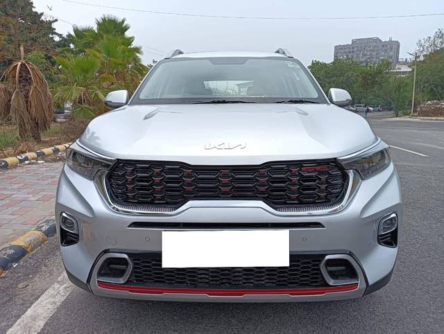 https://images10.gaadi.com/usedcar_image/4106700/original/processed_d1b77f2598f9994de3b407ae25e0e57c.jpg?imwidth=6402