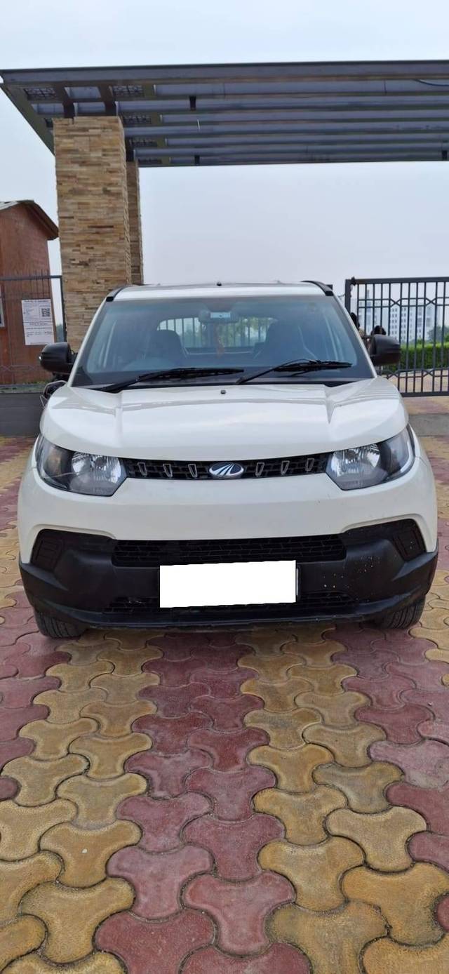 https://images10.gaadi.com/usedcar_image/4106862/original/processed_84f66efbfbf15da224c5531b0301c546.jpg?imwidth=6401