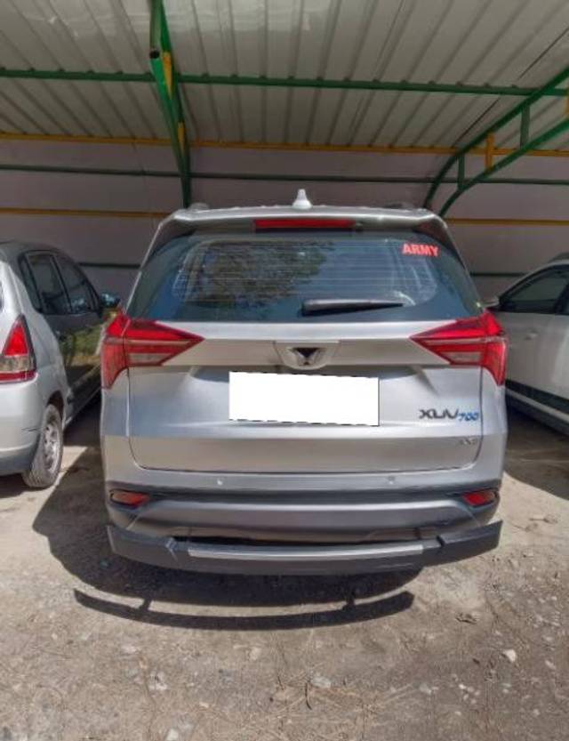 https://images10.gaadi.com/usedcar_image/4106919/original/processed_27ded569-9ca2-4863-ac41-b1f423d5953c.jpg?imwidth=6401