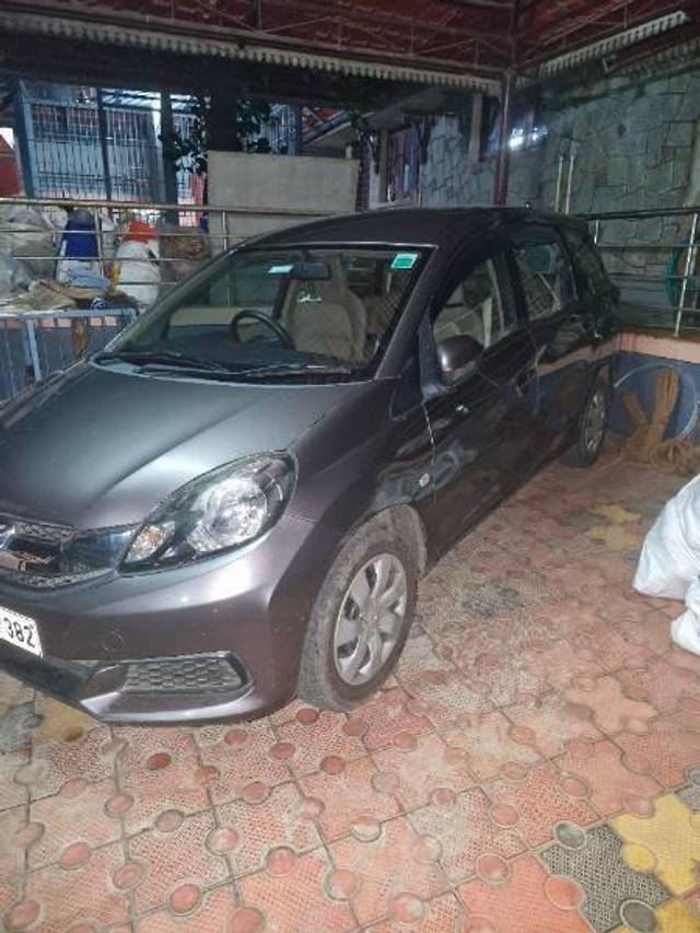 https://images10.gaadi.com/usedcar_image/4106998/original/processed_45b3618c-bab2-4f9b-b9af-8d8f4876c107.jpg?imwidth=6400