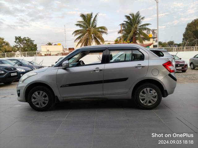 https://images10.gaadi.com/usedcar_image/4107120/original/processed_6cb5cc3baef357560e31e14cae6864b7.jpg?imwidth=6402