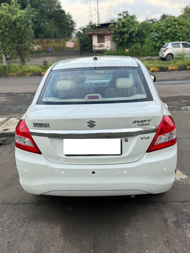 https://images10.gaadi.com/usedcar_image/4107293/original/processed_b51372f56501f28895f1a8eeb0d090b5.jpg?imwidth=6402