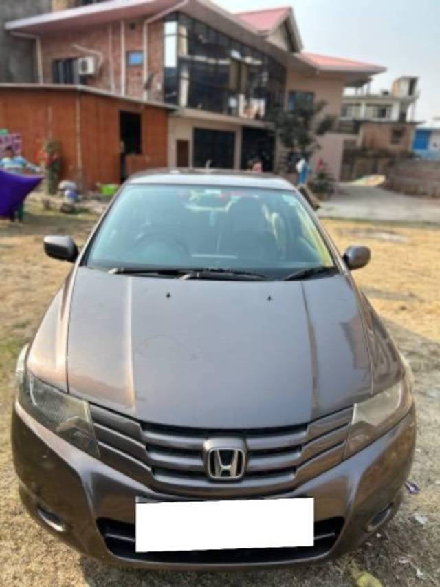 https://images10.gaadi.com/usedcar_image/4107313/original/processed_82f4de27-4244-4c11-b46f-1b865987a71d.jpeg?imwidth=6400