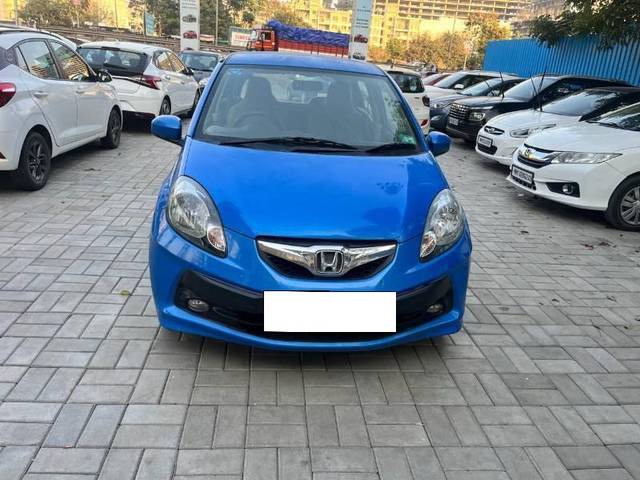 https://images10.gaadi.com/usedcar_image/4107369/original/processed_69b4493c-0240-48d1-9165-9c8be683d8ff.jpg?imwidth=6402