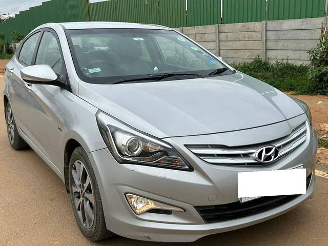 https://images10.gaadi.com/usedcar_image/4107410/original/processed_b54438154a6c33c1a09478407c503dc9.jpg?imwidth=6400