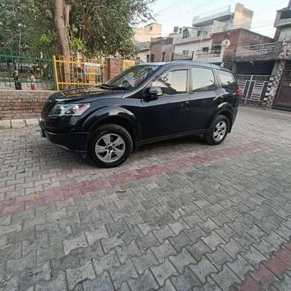 Mahindra XUV500 W8 4WD