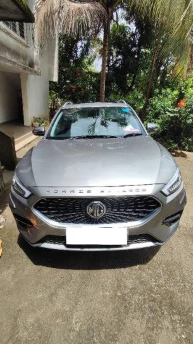 https://images10.gaadi.com/usedcar_image/4107446/original/processed_80975f2f-a90a-4566-8f08-bbe6ff02a58f.jpg?imwidth=6400