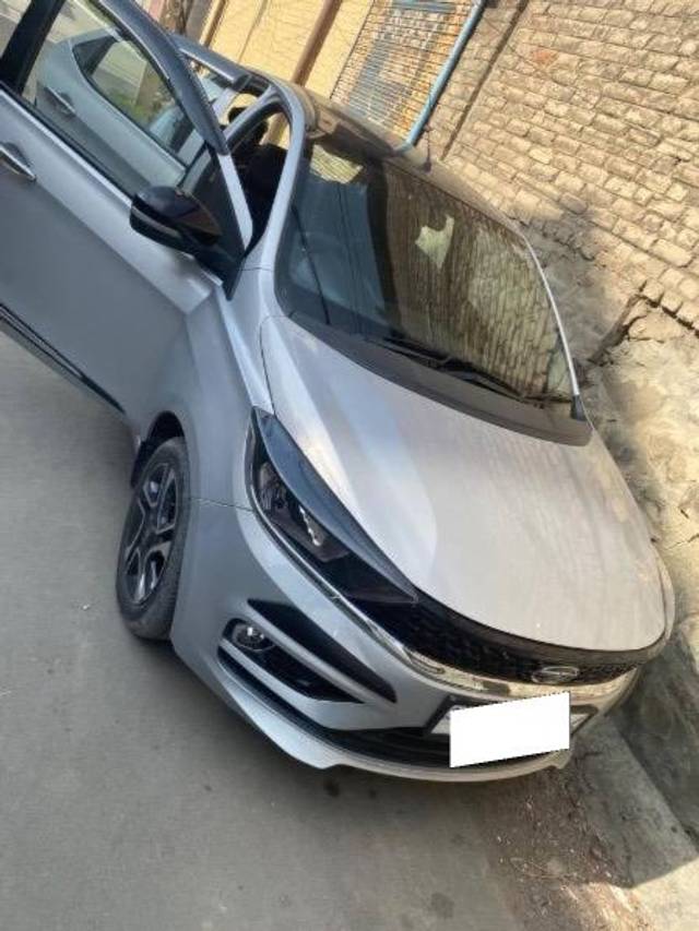 https://images10.gaadi.com/usedcar_image/4107559/original/processed_b7ed8aaa-af01-416f-8e8a-d1dba2385893.jpeg?imwidth=6400