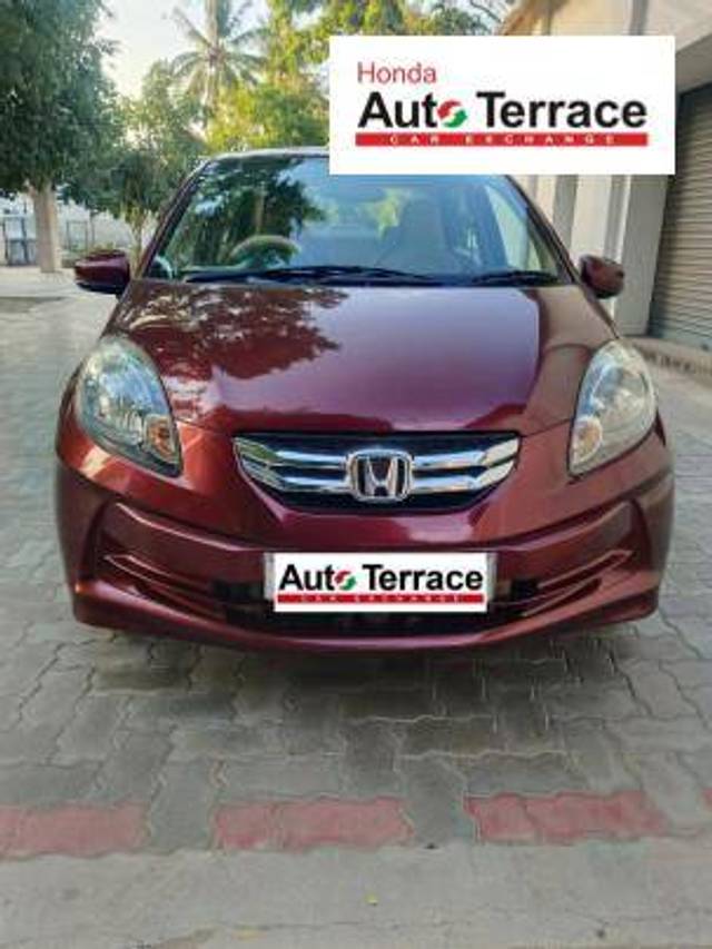 https://images10.gaadi.com/usedcar_image/4107861/original/ece03aa24c3dfda4e3a75735c971e48c.jpeg?imwidth=6400