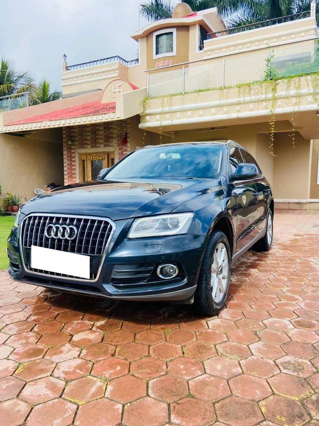 https://images10.gaadi.com/usedcar_image/4107944/original/processed_1ba7600ee01967aa56bf857770971cc3.jpeg?imwidth=6402