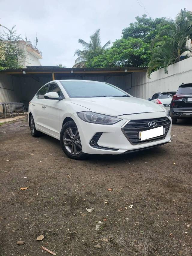 https://images10.gaadi.com/usedcar_image/4108010/original/processed_d45bde5bb7f188ae5123bf21cbe23829.jpeg?imwidth=6400