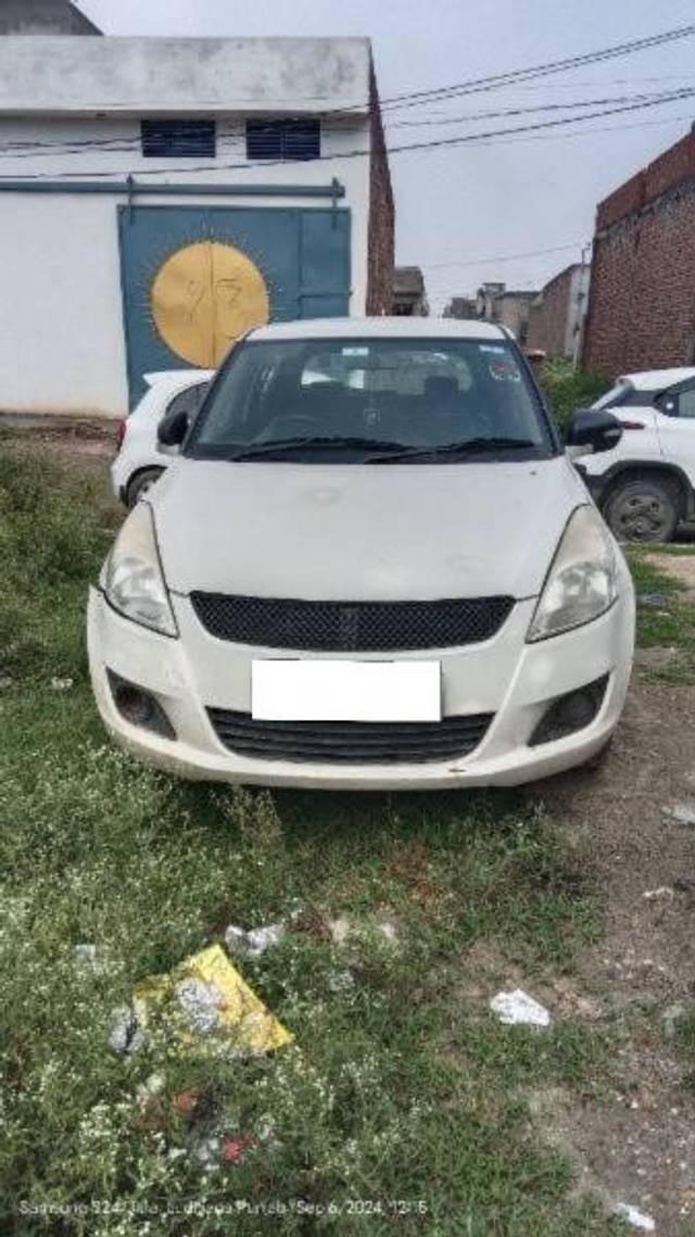 https://images10.gaadi.com/usedcar_image/4108011/original/processed_2e3eba2d-1a31-45cb-be94-7e05a4944e59.jpg?imwidth=6402