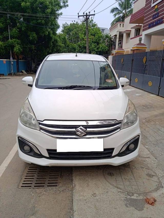 https://images10.gaadi.com/usedcar_image/4108028/original/processed_4eb27d2dfea946bcca49adf43f148885.jpg?imwidth=6402