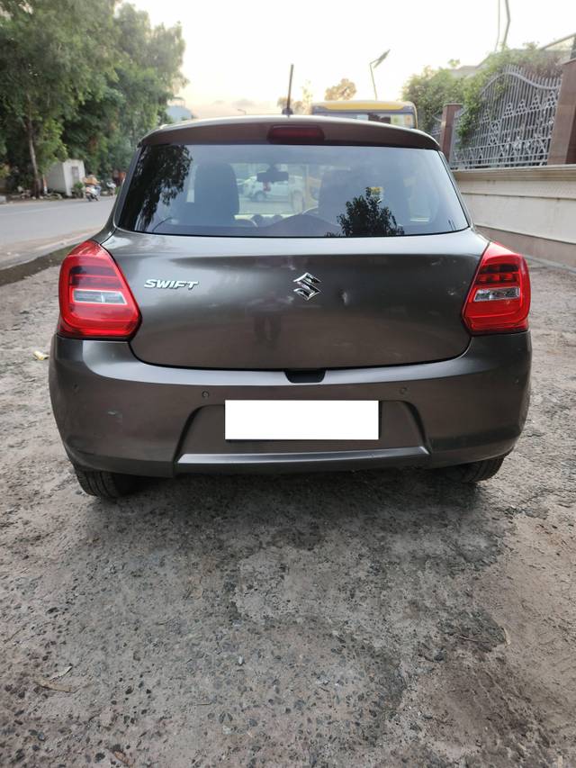 https://images10.gaadi.com/usedcar_image/4108070/original/processed_049272e98c6a91a681837bbb616056ee.jpg?imwidth=6402