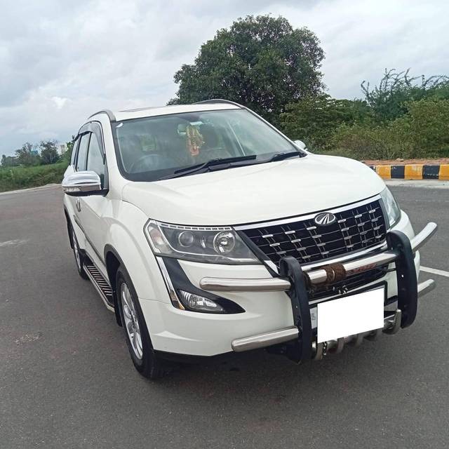 https://images10.gaadi.com/usedcar_image/4108112/original/processed_3bcf49ad51da7cedc460d700febf8e67.jpg?imwidth=6400