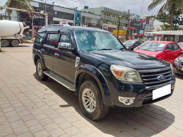 https://images10.gaadi.com/usedcar_image/4108276/original/processed_922fcbb5c59caabd86064884cb90a773.jpg?imwidth=6400