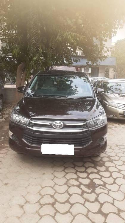 Toyota Innova Crysta 2.4 G MT