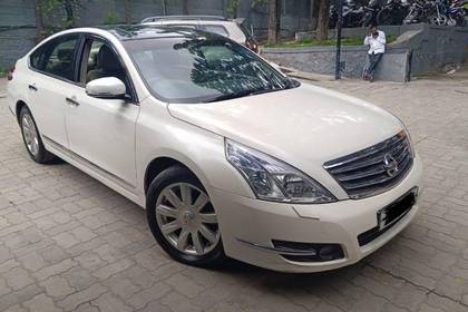 Nissan Teana XV