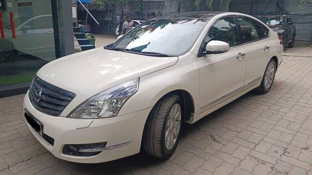 https://images10.gaadi.com/usedcar_image/4108435/original/processed_95bf0767-e07a-4fca-ad78-c2ebcfb7a992.jpg?imwidth=6401