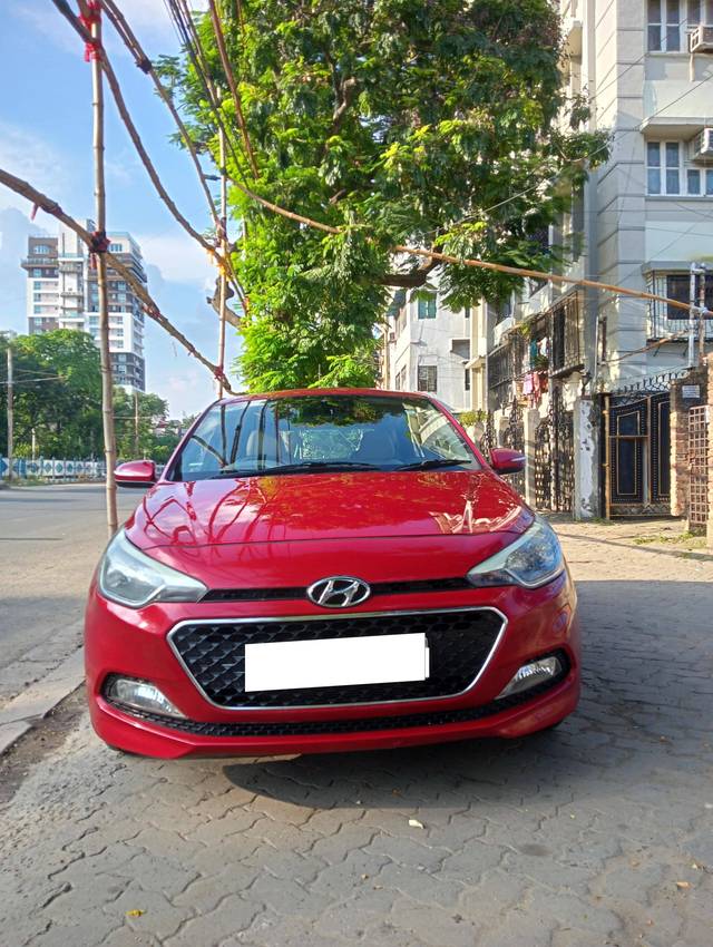 https://images10.gaadi.com/usedcar_image/4108518/original/processed_da8da44c58e7d47c31748b7f631bc84a.jpg?imwidth=6400