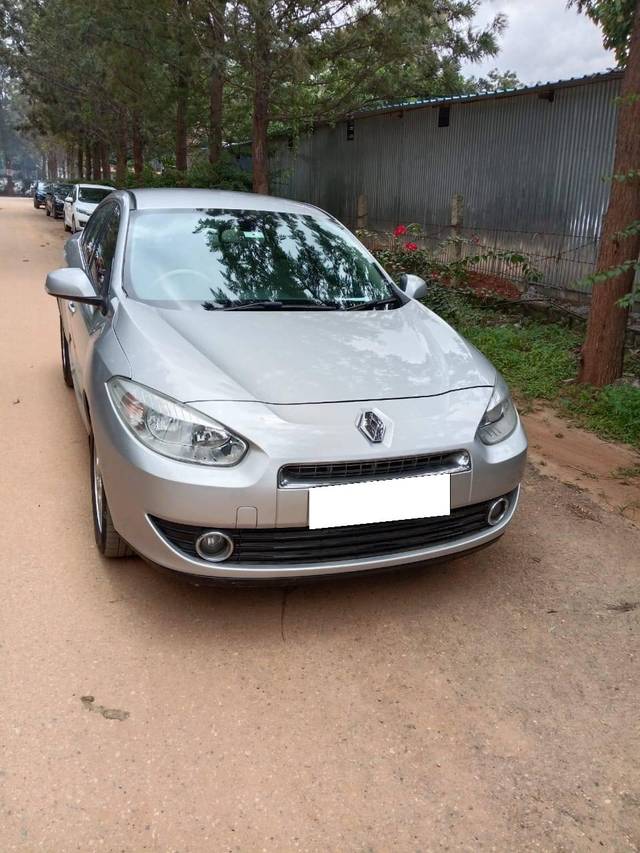 https://images10.gaadi.com/usedcar_image/4108548/original/processed_ee375f12af8004ef8ed5f65e5b18aa37.jpg?imwidth=6400