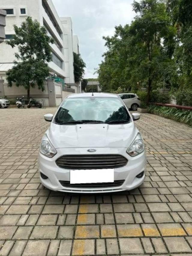 https://images10.gaadi.com/usedcar_image/4109028/original/processed_eddb65e2-745f-4e46-9e7b-7dae4e69eaa9.jpg?imwidth=6402