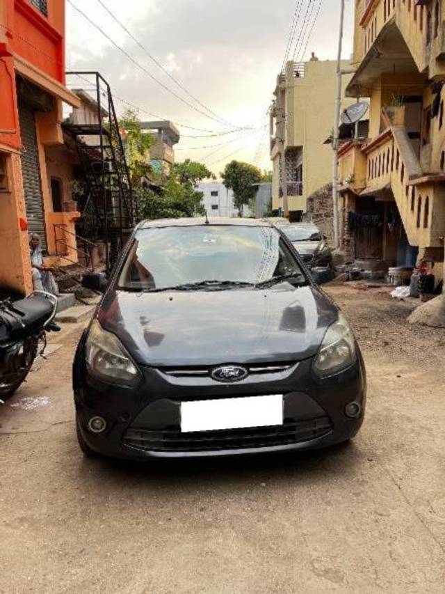 https://images10.gaadi.com/usedcar_image/4109157/original/processed_5061395a-72f9-418c-9091-c1b6f7d5ea26.JPG?imwidth=6401