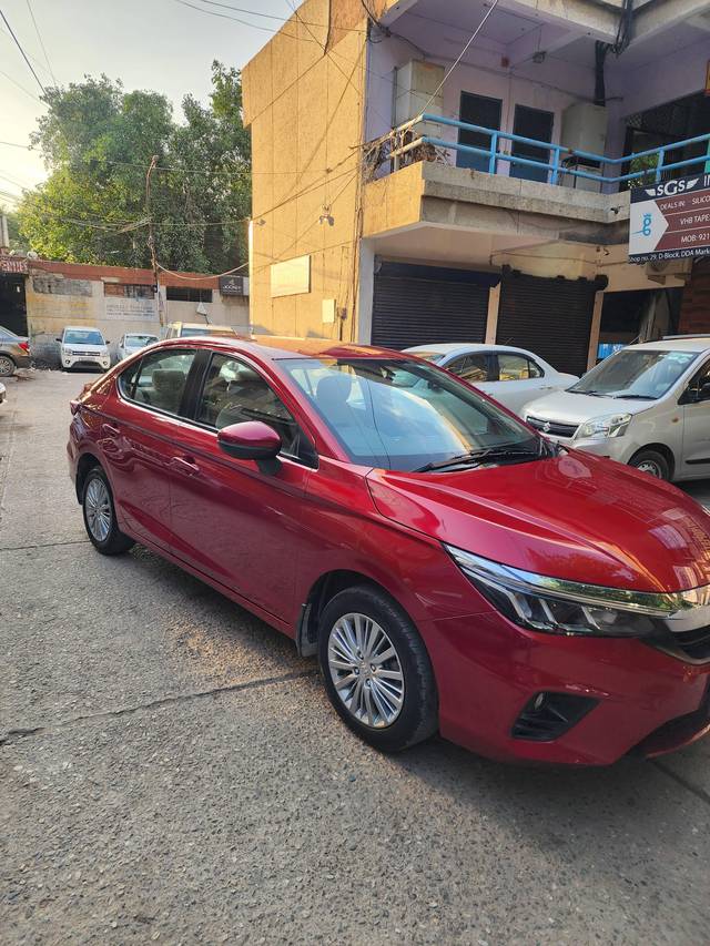 https://images10.gaadi.com/usedcar_image/4109234/original/processed_f58c082a7c0be06eeed78a87ec29c5c2.jpg?imwidth=6402