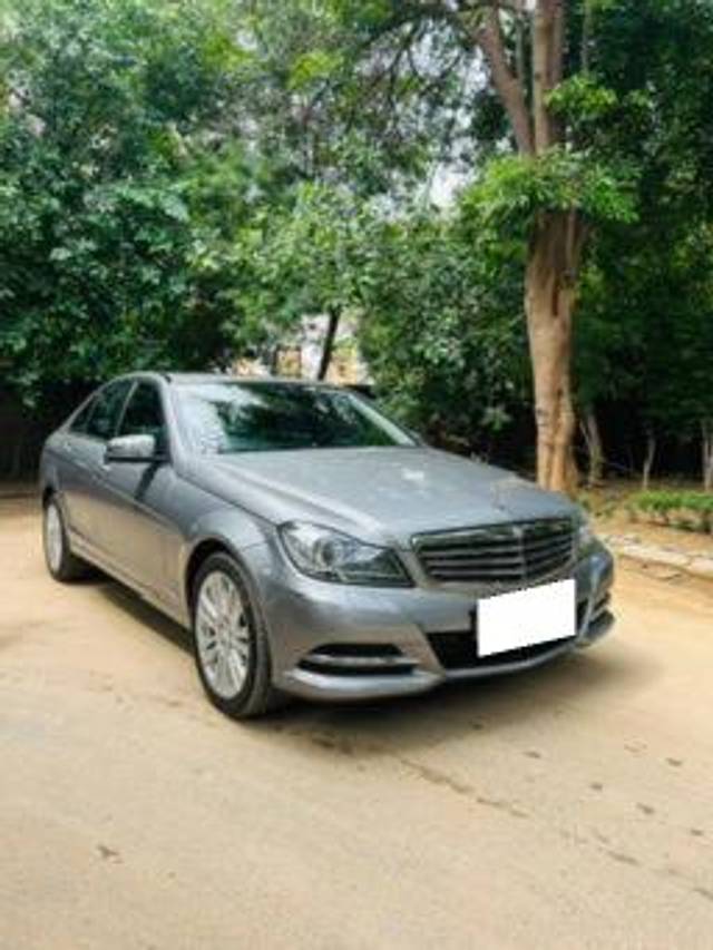 https://images10.gaadi.com/usedcar_image/4109478/original/processed_eeff67d56262c675a5c745eb98e4ec21.jpg?imwidth=6400