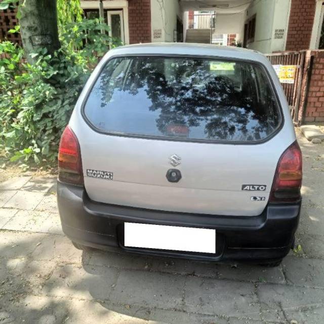 https://images10.gaadi.com/usedcar_image/4109501/original/processed_8b0440bf-33f3-4b19-a7e2-eadcd5e3e5db.jpg?imwidth=6402